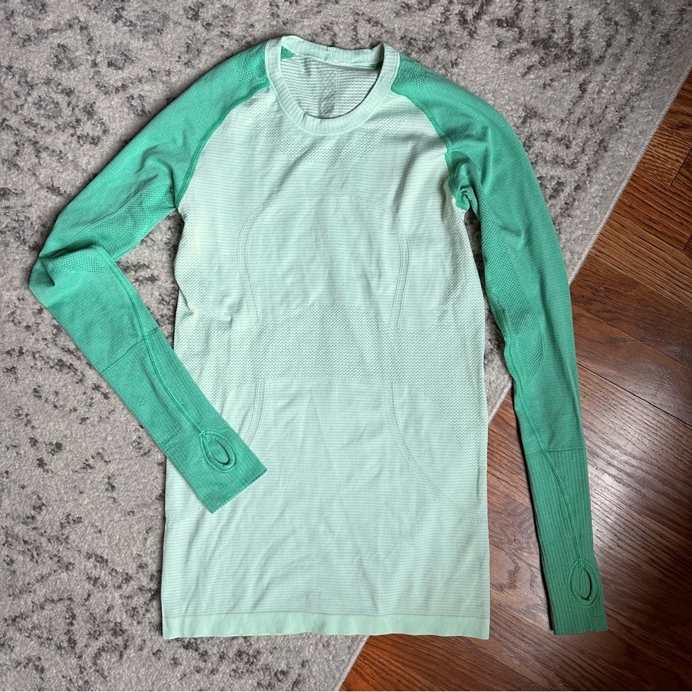 LULULEMON ATHLETICA Swiftly long sleeve running tee two tone green 6